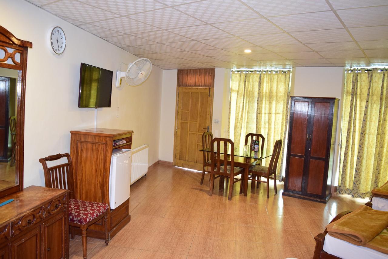 Hotel Move-N-Pick Murree Ngoại thất bức ảnh