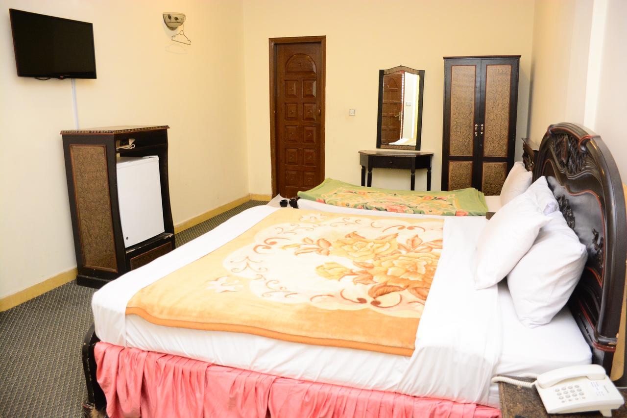 Hotel Move-N-Pick Murree Ngoại thất bức ảnh