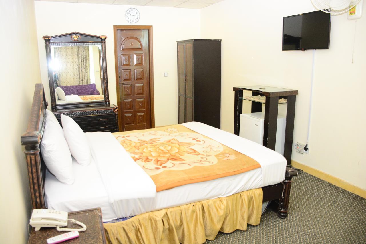 Hotel Move-N-Pick Murree Ngoại thất bức ảnh