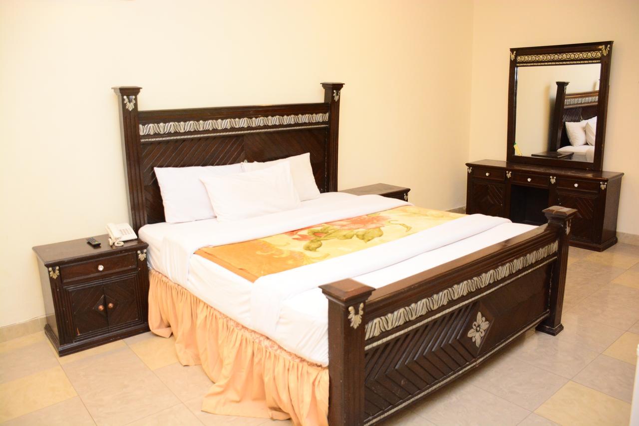 Hotel Move-N-Pick Murree Ngoại thất bức ảnh