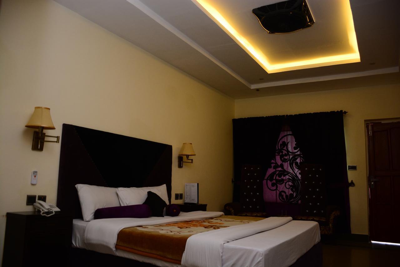 Hotel Move-N-Pick Murree Ngoại thất bức ảnh