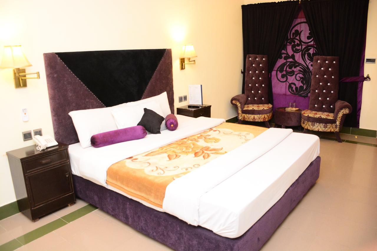 Hotel Move-N-Pick Murree Ngoại thất bức ảnh